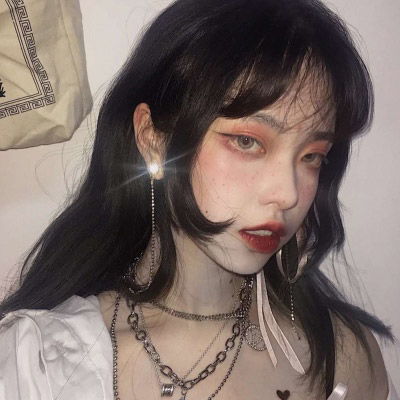 超级骚气的微信女生图片头像