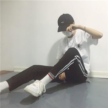 男生头像冷酷帅气,冷酷的男生我只能远远的望着