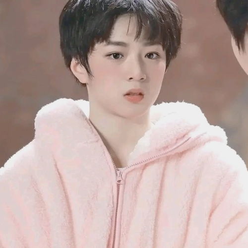 刘耀文小时候vs长大后