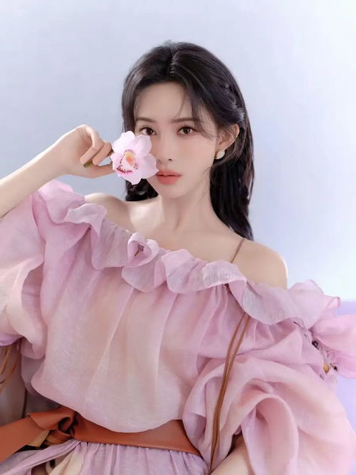 孟子义的花仙子写真爆火这届网友的审美终于正常了你说呢