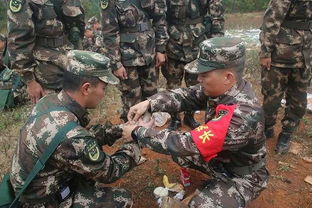 关注新训直击武警00后新兵野营拉练现场,120公里行军路磨砺军人血性
