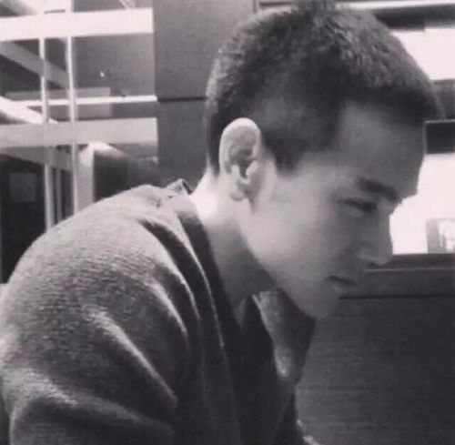 彭于晏被金融大佬潜规则帅彭彭男女通吃了