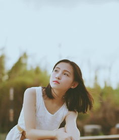 铁轨上的清新少女素雅文艺宜人3