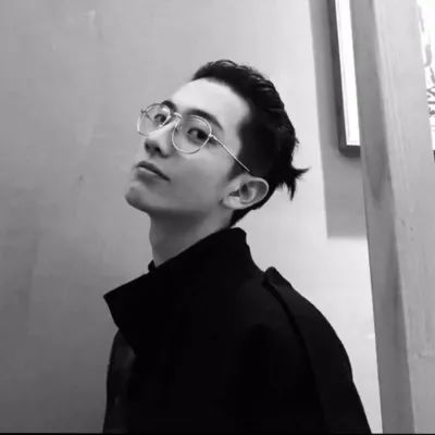 男生头像头像男生霸气冷酷真人狠狠的眼神正是你成熟的表现第220期
