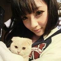 男生抱猫头像蓝色系微信头像图片大全