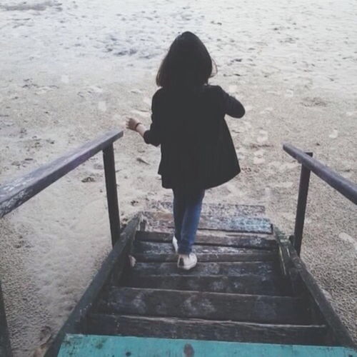 女生头像背影小清新你是我触摸不到的光堆糖,美好生活研究所