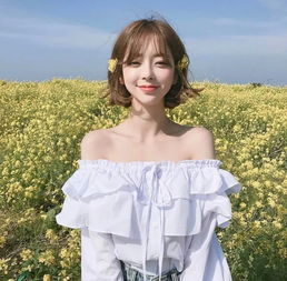 短上衣高腰裤,今夏流行这么穿