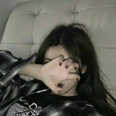 头像女生头像霸气高冷超拽,有一部分是黑白的第129期