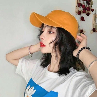 高冷帽子控女生头像,漂亮的帽子渲染了我的世界