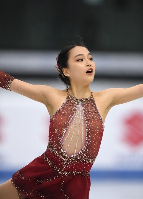 1个月3次夺冠葱桶组合高奏凯歌,归化少女朱易紧追花滑小千金