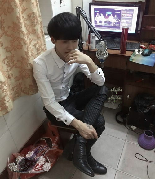 快手男神王灏宇图片网红男神辰羽然照片网红男神刘宇航照片快手十大男神图片快手红人男神快手红人赵神的头像快手网红男生快手男神