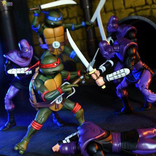 neca7寸系列限定版经典动画忍者神龟8人礼盒装