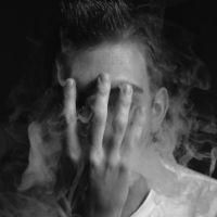 忧郁男生陌陌头像