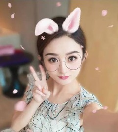 赵丽颖自拍美眼引100万点赞素颜却真相了