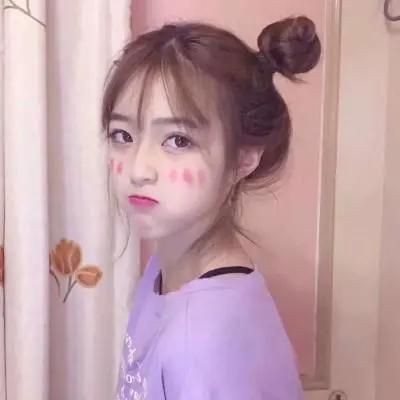 很皮很搞笑的句子,每个抖腿的人,心里都有一台缝纫机