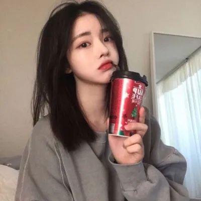 很酷很拽个性女头像