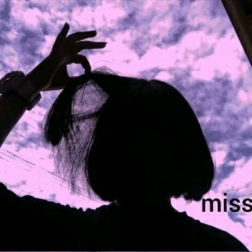 唯美干净天空女生头像