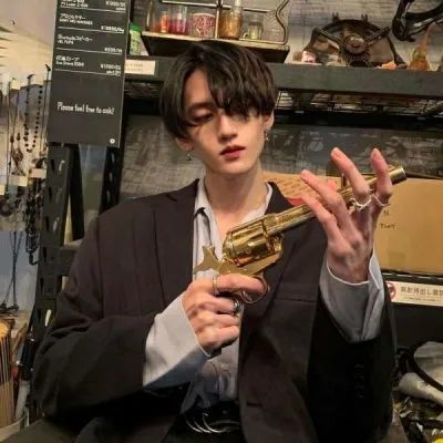 痞帅痞帅的男生高清个性头像