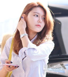 韩国女生气质中长发卷发展现轻熟之美
