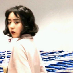 忧郁伤感女生背影头像一个人伤感孤单女生头像