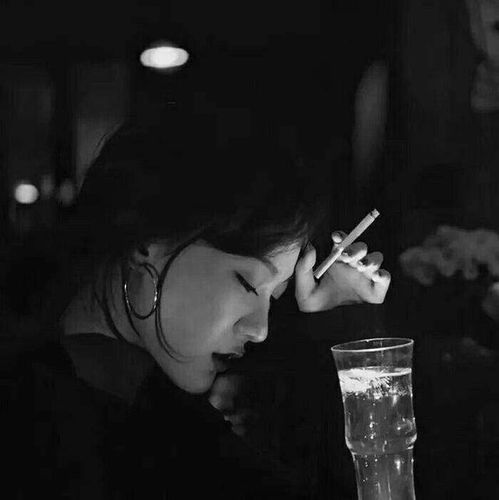 一个人的心情不好句子别装了,我知道你并不快乐