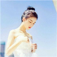 长发清新气质美女头像,侧面的样子更是迷人