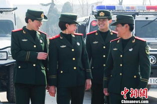 山西武警为新兵授衔社会青年蜕变合格军人