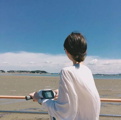 表面坚强,最让人心疼...