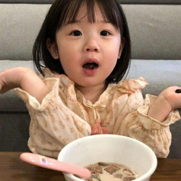 小孩可爱头像超萌女可爱的头像女生呆萌娃娃真人