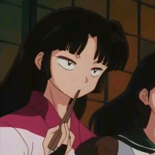动漫女头二次元人心之间一旦有了隔阂就很难再靠近了