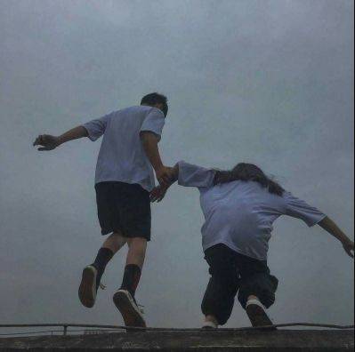 情侣聊天时,对方正在输入原来是这3原因丫头别再傻等了