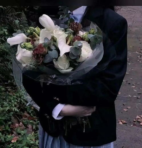 用捧花头像等一个春暖花开
