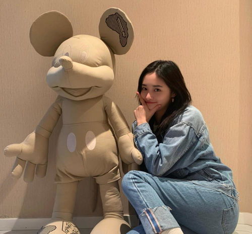 美女周洁琼第8408期时尚潮流美图欣赏