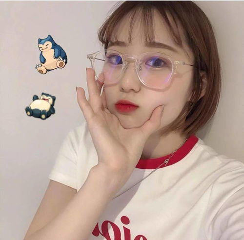发型戴眼镜女生的短发