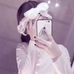 可爱闺蜜背影头像两张分开