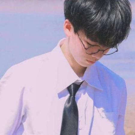 帅哥头像阳光帅气,低调不代表没脾气