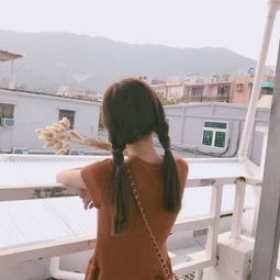 女生背影头像唯美高清2018最新没必要让所有人都喜欢你