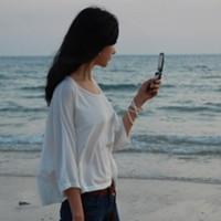 头像全身女生远景