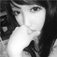 彩色斑斓性感美人qq头像每次想你都感觉心痛