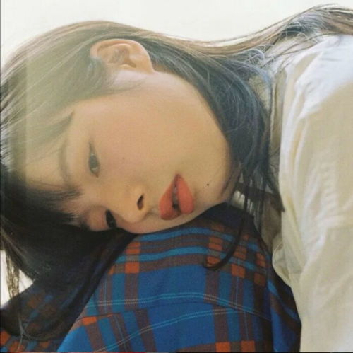 女生头像素颜女孩子头像,你可以帮我拧瓶盖吗