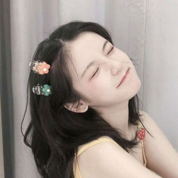 治愈系女生笑容微信头像最新款