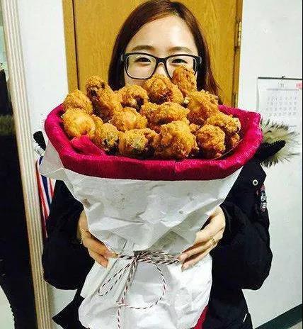 搞笑gif段子好奇害死猫,狗也中了招