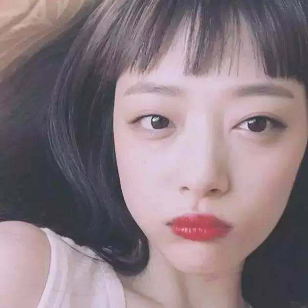 热巴重回颜值巅峰,剪新刘海变身人间芭比,真是换刘海如换脸吗
