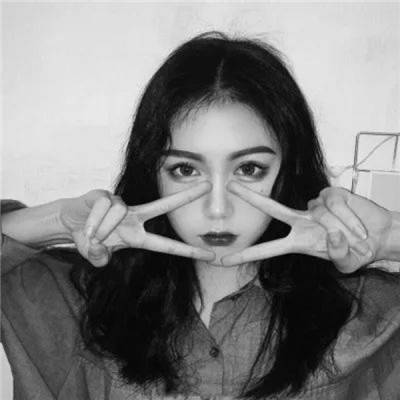 伤感头像女生冷淡黑白孤独心碎冷淡女生头像图片大全