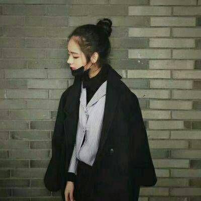 个性微博头像霸气情侣一男一女没有温度的天气连心也冻僵了