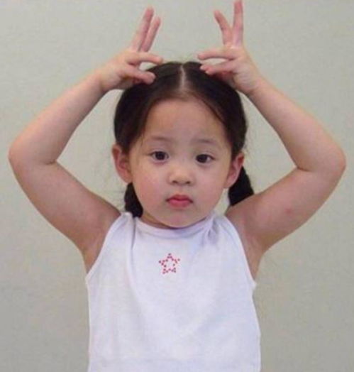 同样都是星二代,欧阳娜娜关晓彤红到发紫,唯独她3年7个女主也捧不红