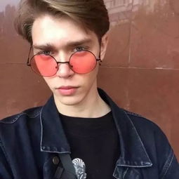 头像其实人这一辈子,最重要的事,就是选对身边的人