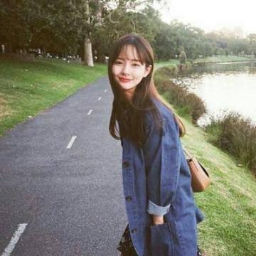 00后学生微信头像超漂亮女生适合学生党的头像穿校服女生