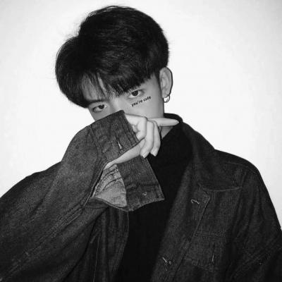 好看的男生头像霸气高冷真人抹掉你的寂寞和哀愁的男头