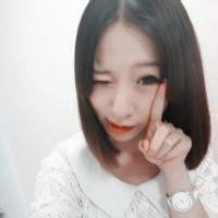 短发中分女生动漫头像微信头像图片大全